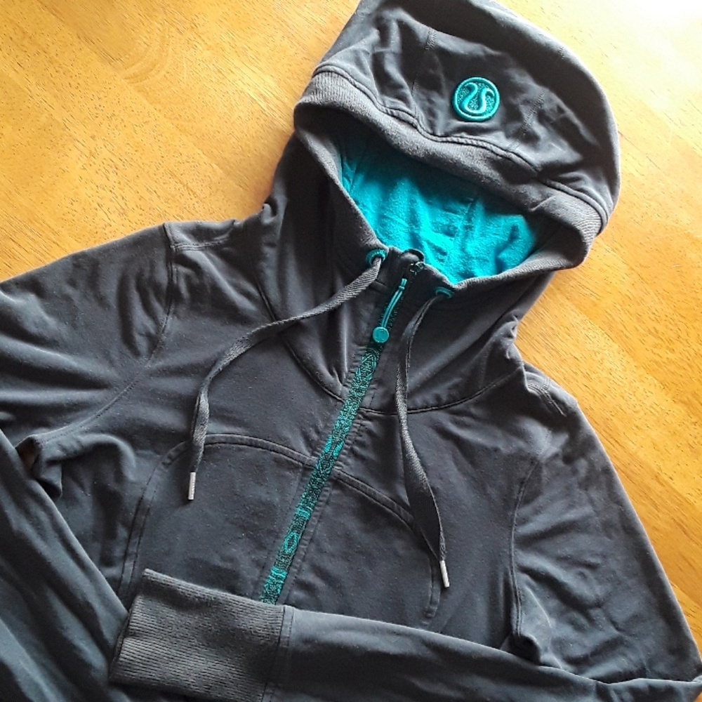 Lululemon dark gray scuba hoodie size 4